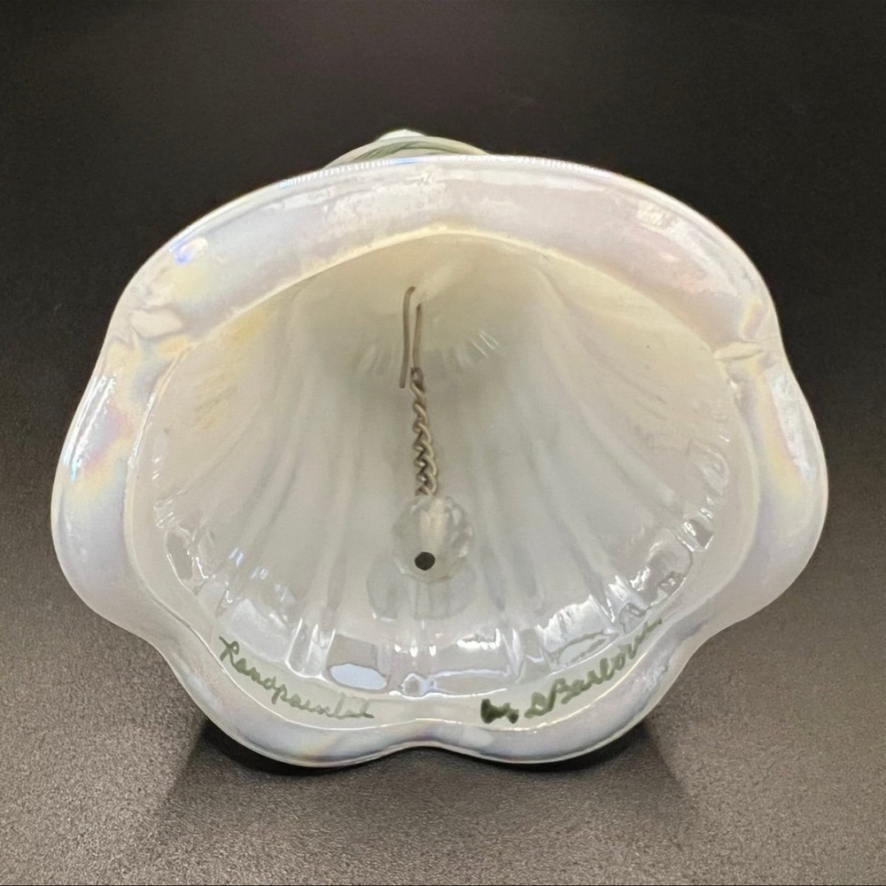 Vintage Fenton Art Glass Bell - Picture 6 of 6